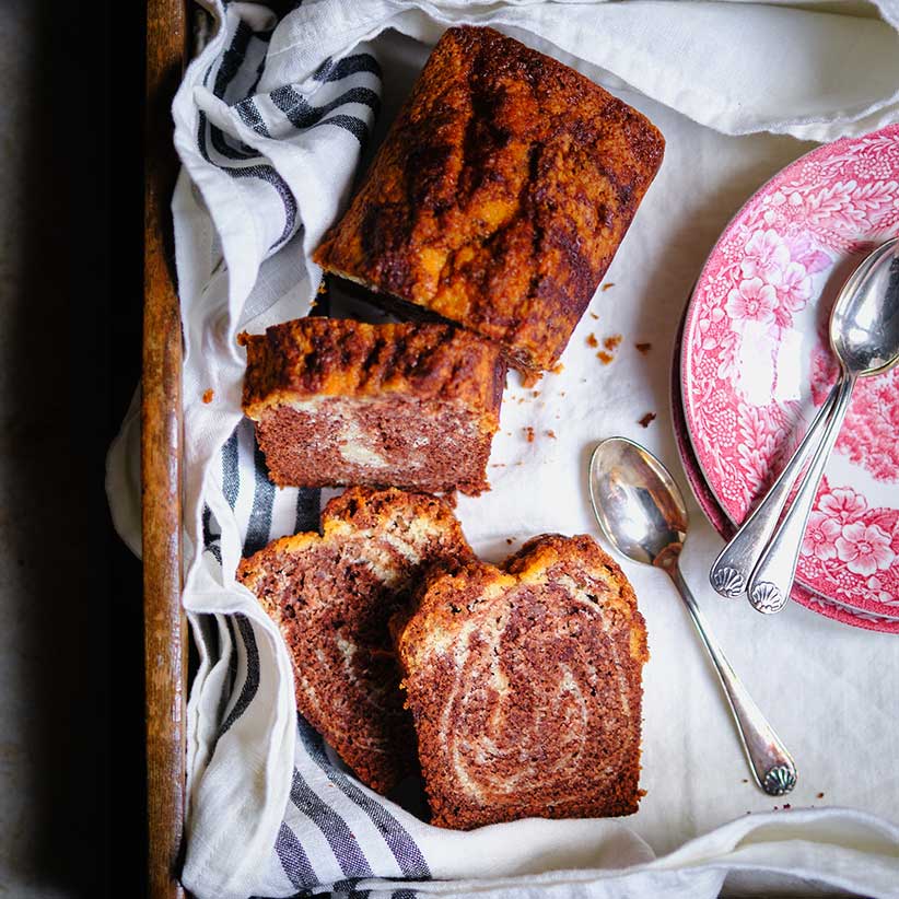 Cake-marbre-situ-decoupe-plateau-Nina-Metayer-2021-822