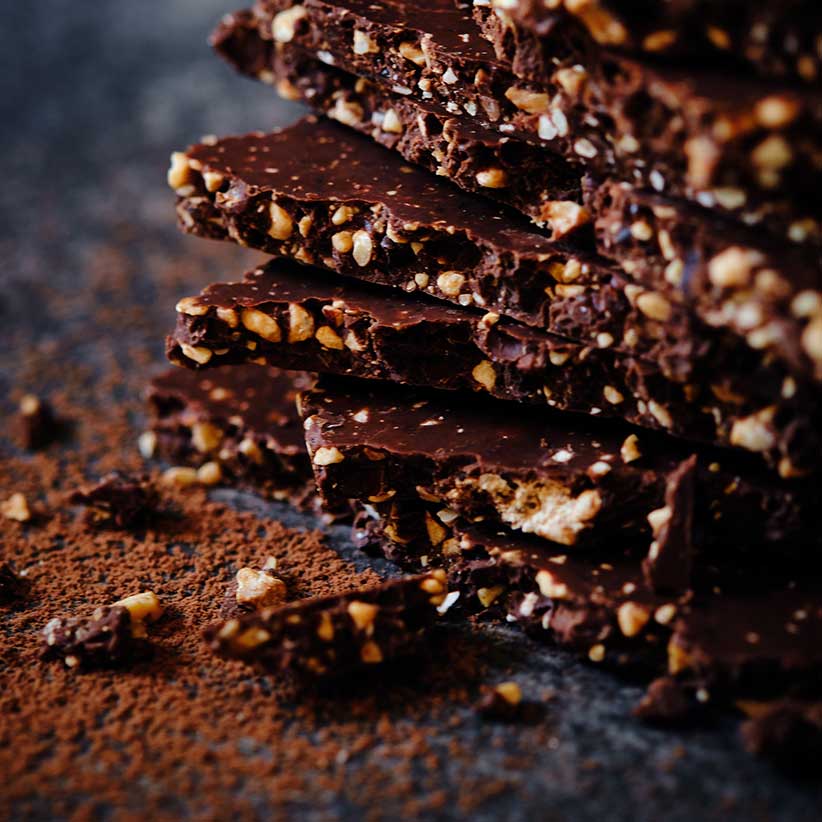 Tablette-croustillante-noisettes-caramelisees-situ-Nina-Metayer-2021-822